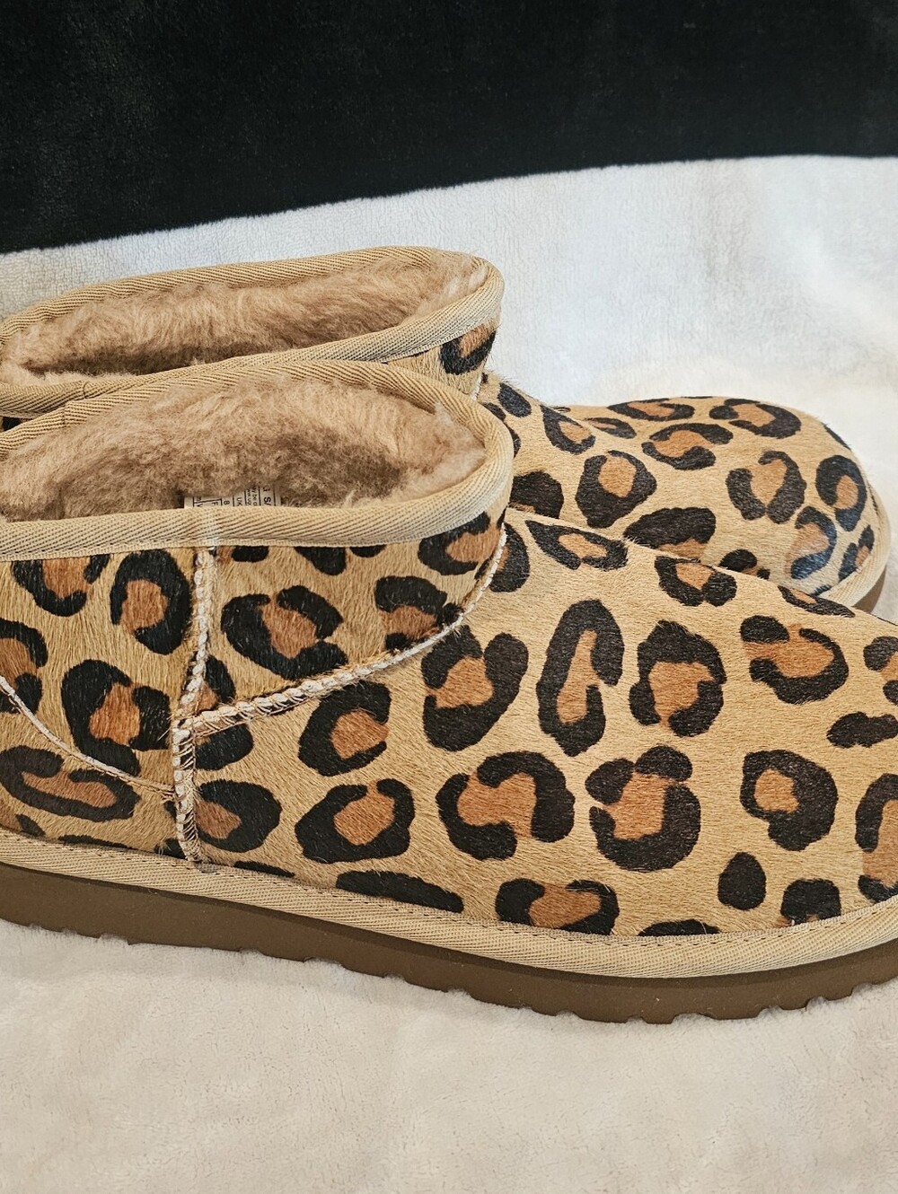UGG Leopard Print Faux Fur Lined Booties-Size 8-Very Lightly Used